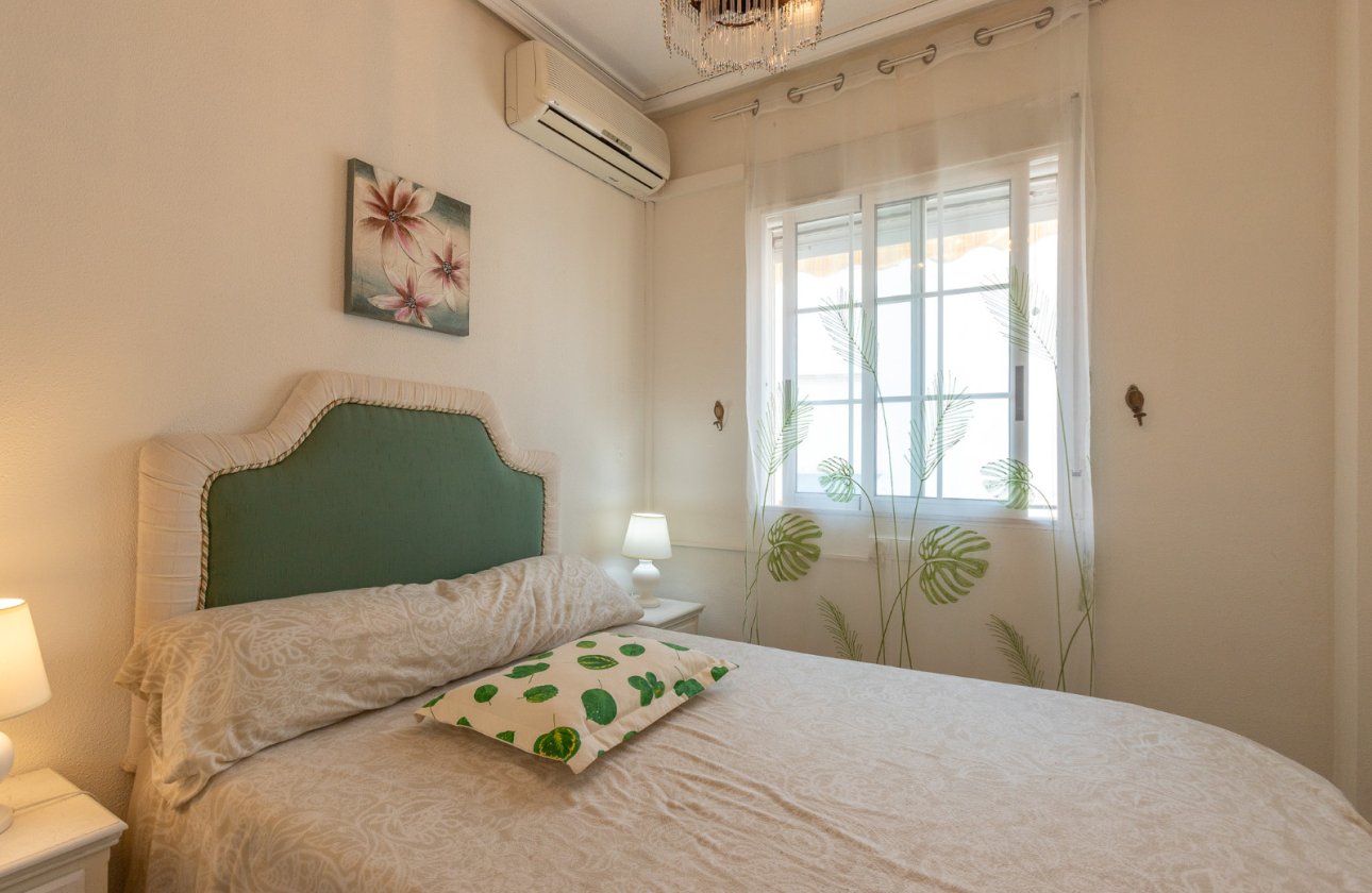 Herverkoop - Appartement -
Torrevieja - Costa Blanca