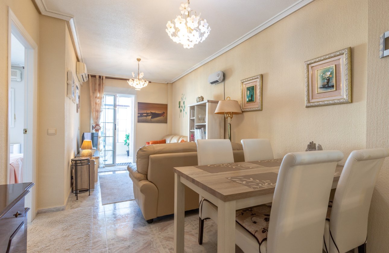 Herverkoop - Appartement -
Torrevieja - Costa Blanca