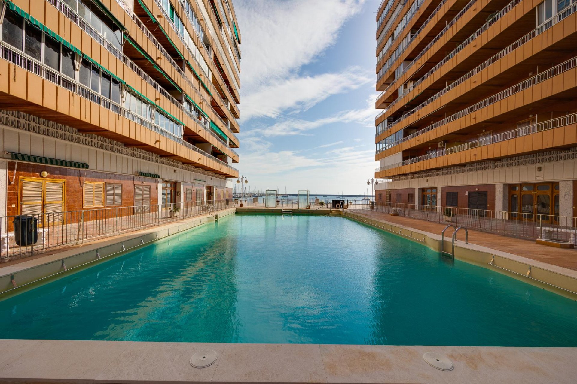 Herverkoop - Appartement -
Torrevieja - Costa Blanca