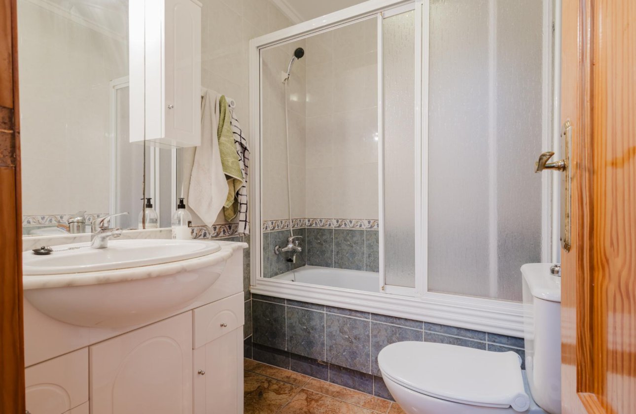 Herverkoop - Appartement -
Torrevieja - Costa Blanca