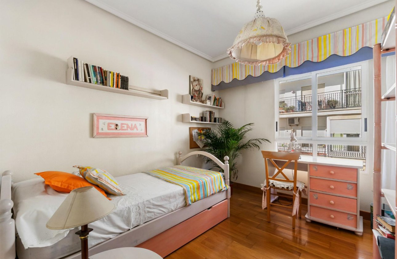 Herverkoop - Appartement -
Torrevieja - Costa Blanca