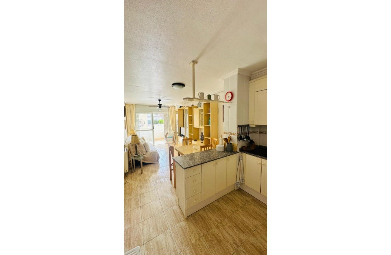 Herverkoop - Appartement -
Torrevieja - Costa Blanca