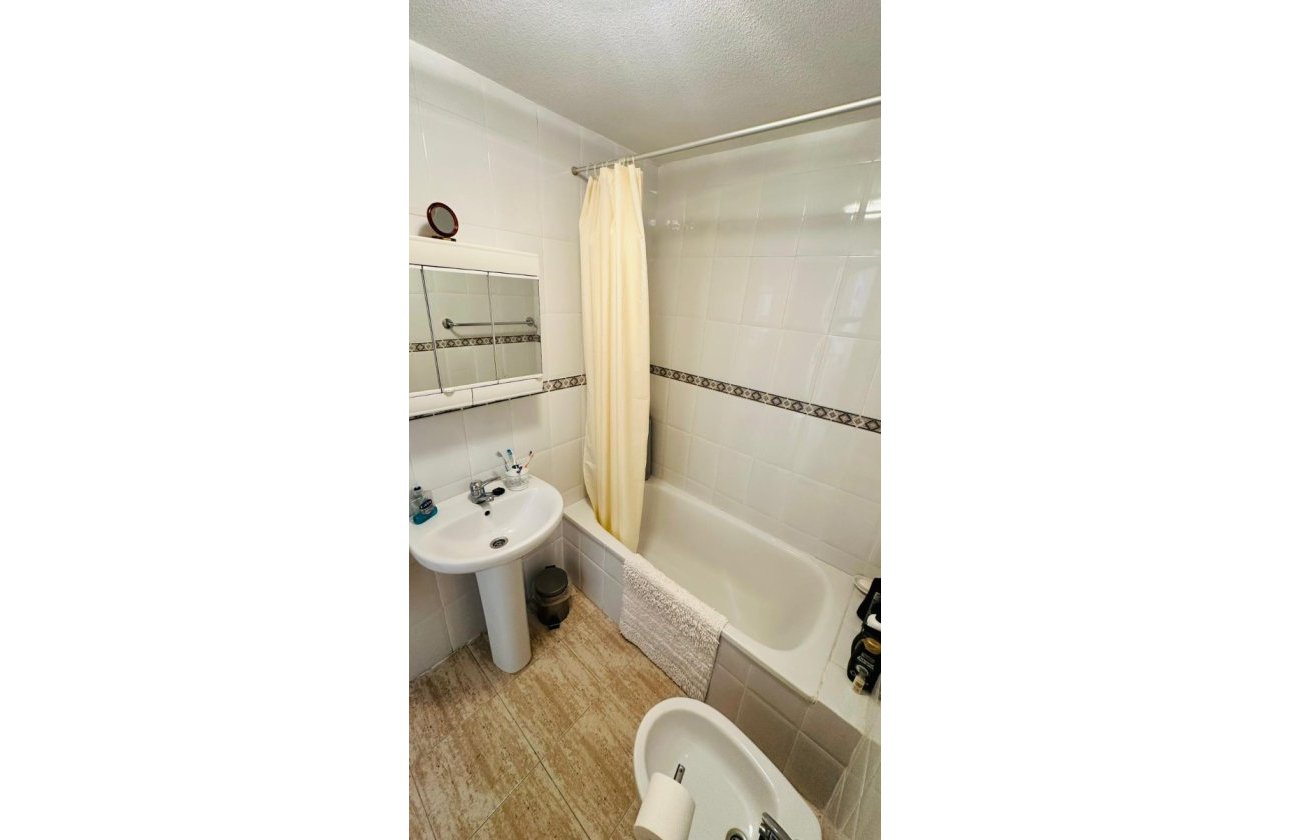 Herverkoop - Appartement -
Torrevieja - Costa Blanca