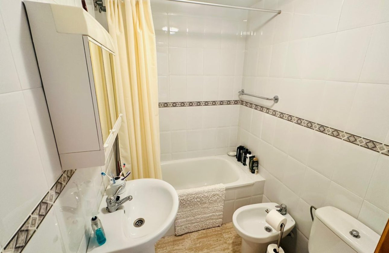 Herverkoop - Appartement -
Torrevieja - Costa Blanca