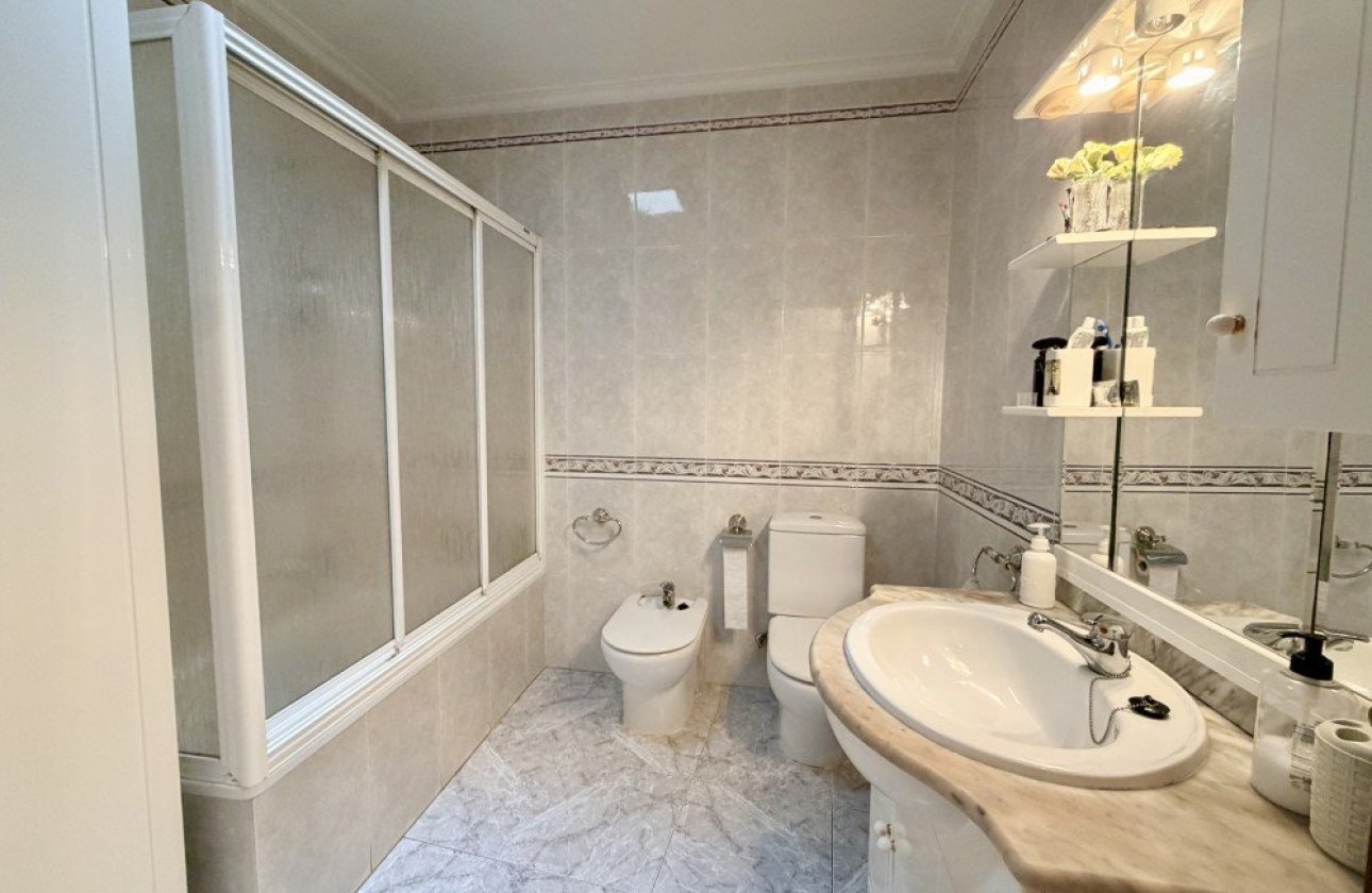 Herverkoop - Appartement -
Torrevieja - Costa Blanca