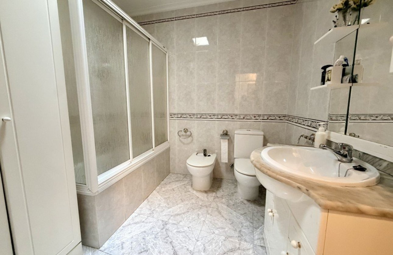 Herverkoop - Appartement -
Torrevieja - Costa Blanca