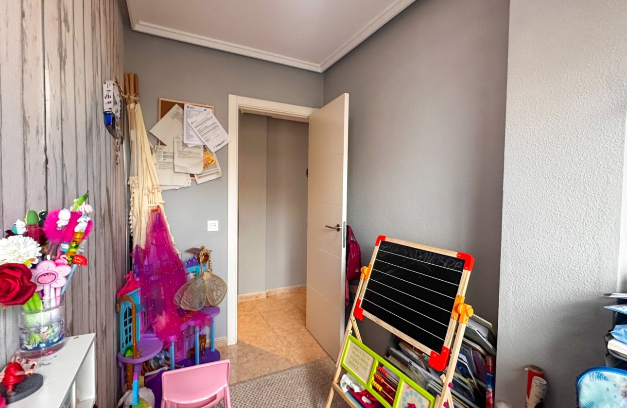 Herverkoop - Appartement -
Torrevieja - Costa Blanca