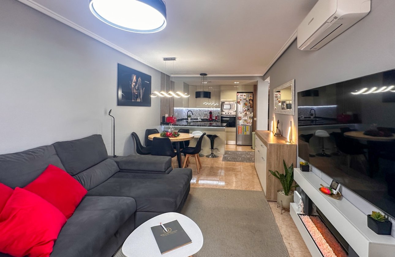 Herverkoop - Appartement -
Torrevieja - Costa Blanca