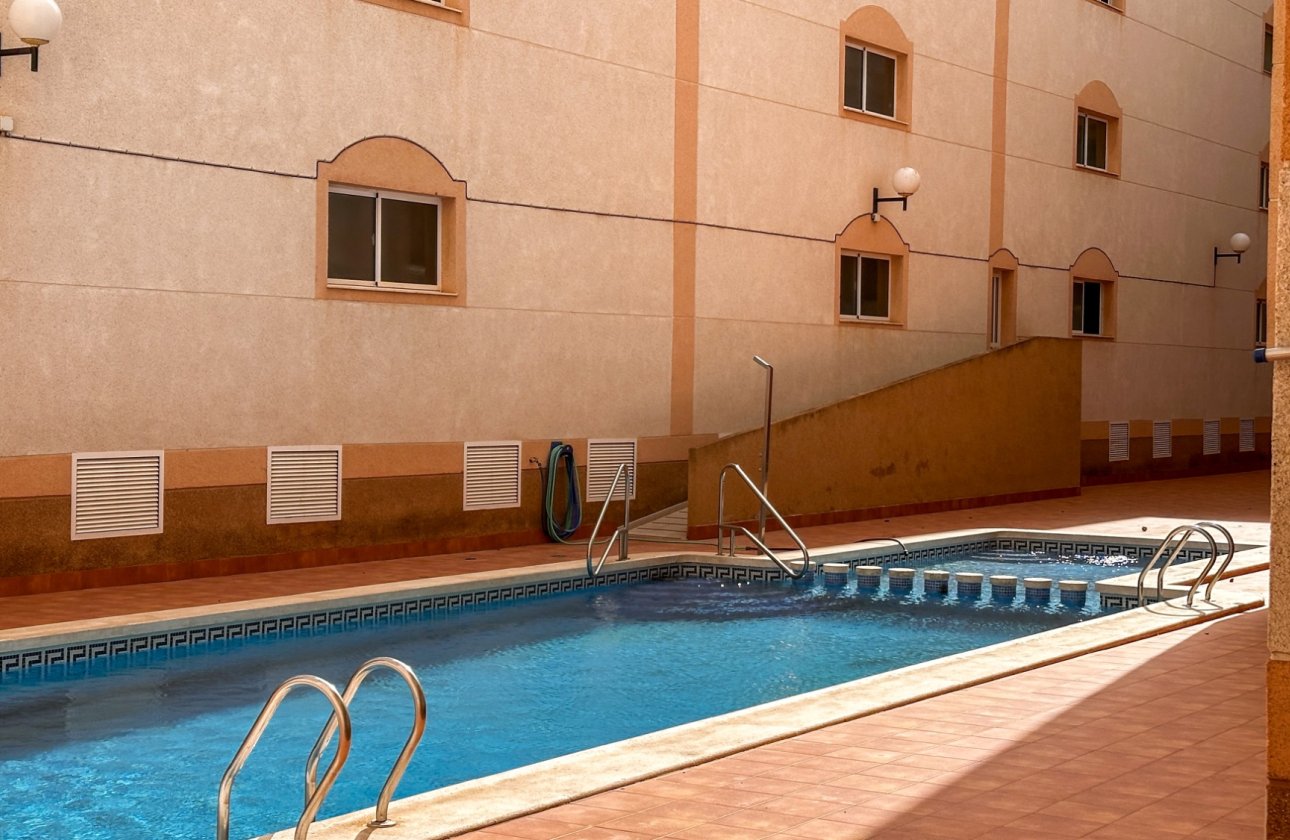 Herverkoop - Appartement -
Torrevieja - Costa Blanca