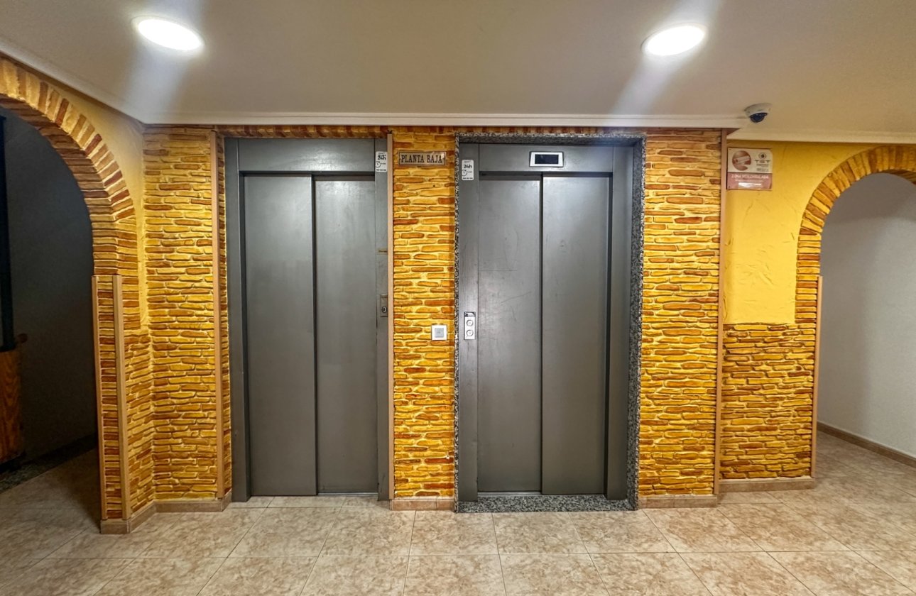 Herverkoop - Appartement -
Torrevieja - Costa Blanca