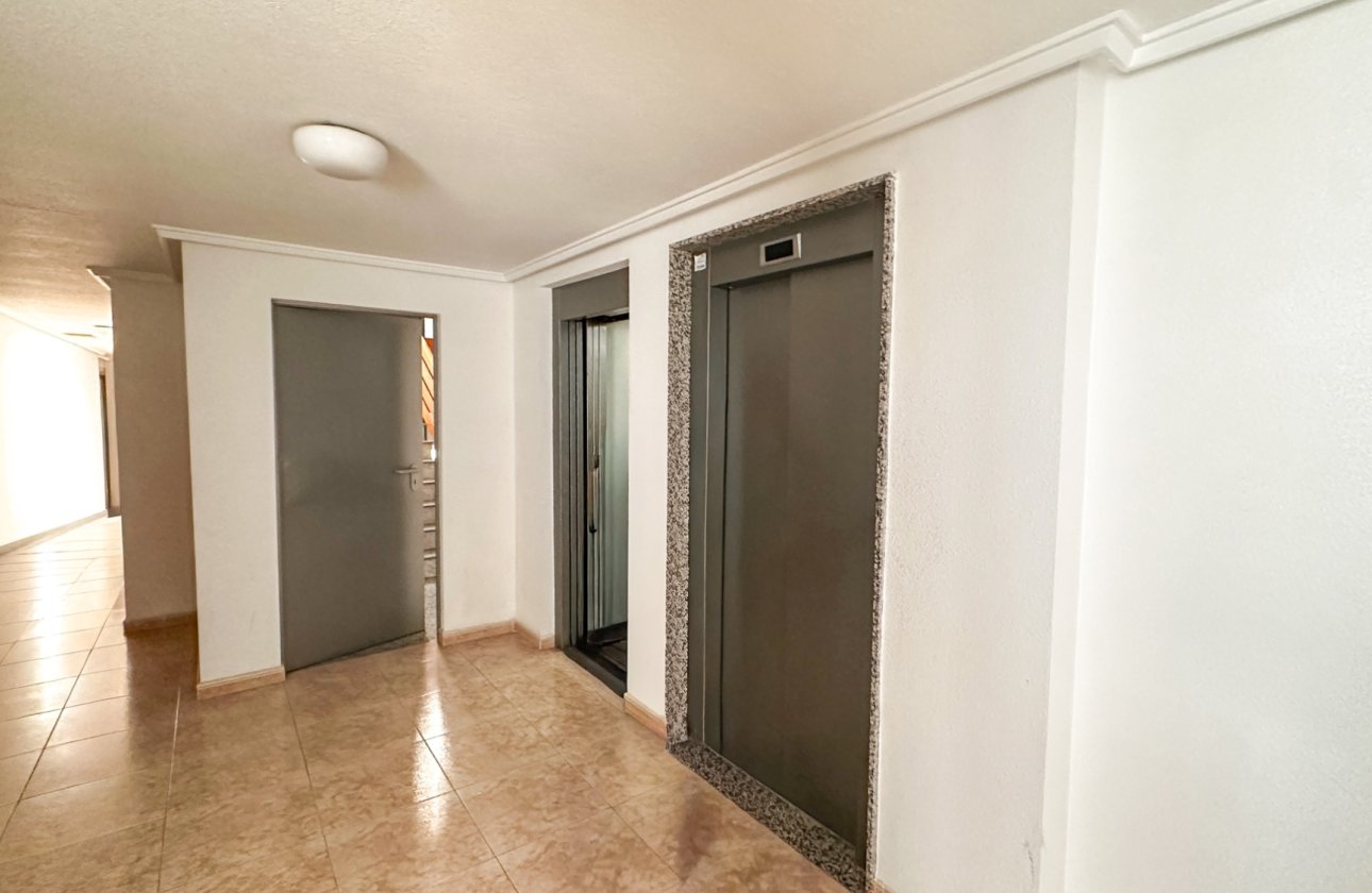 Herverkoop - Appartement -
Torrevieja - Costa Blanca
