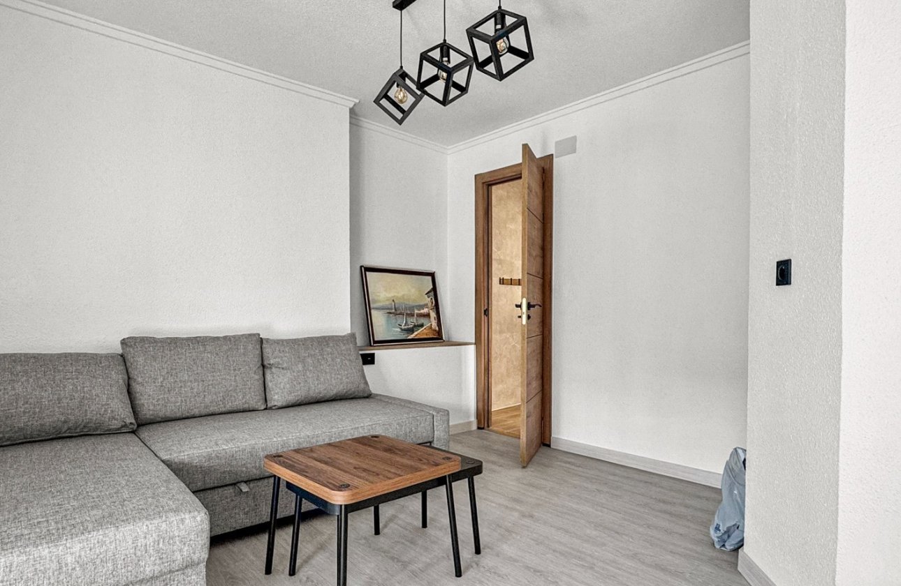 Herverkoop - Appartement -
Torrevieja - Costa Blanca