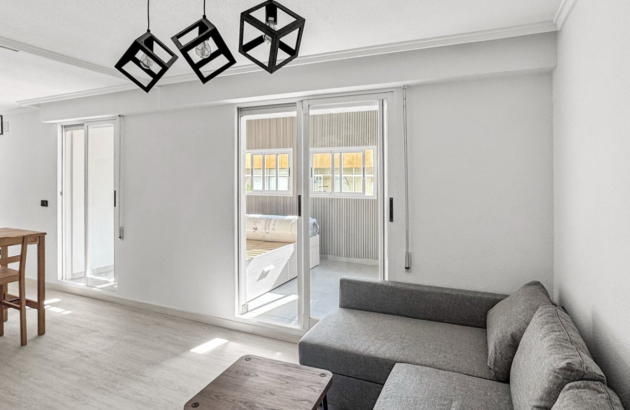 Herverkoop - Appartement -
Torrevieja - Costa Blanca