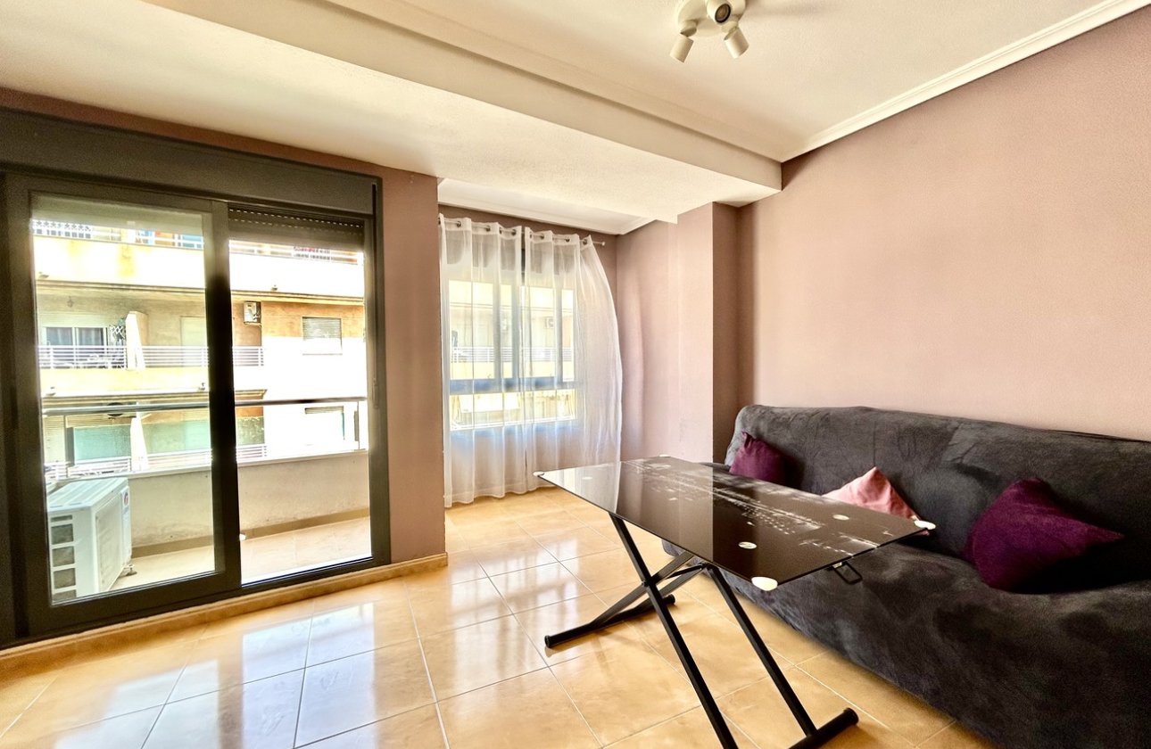 Herverkoop - Appartement -
Torrevieja - Costa Blanca