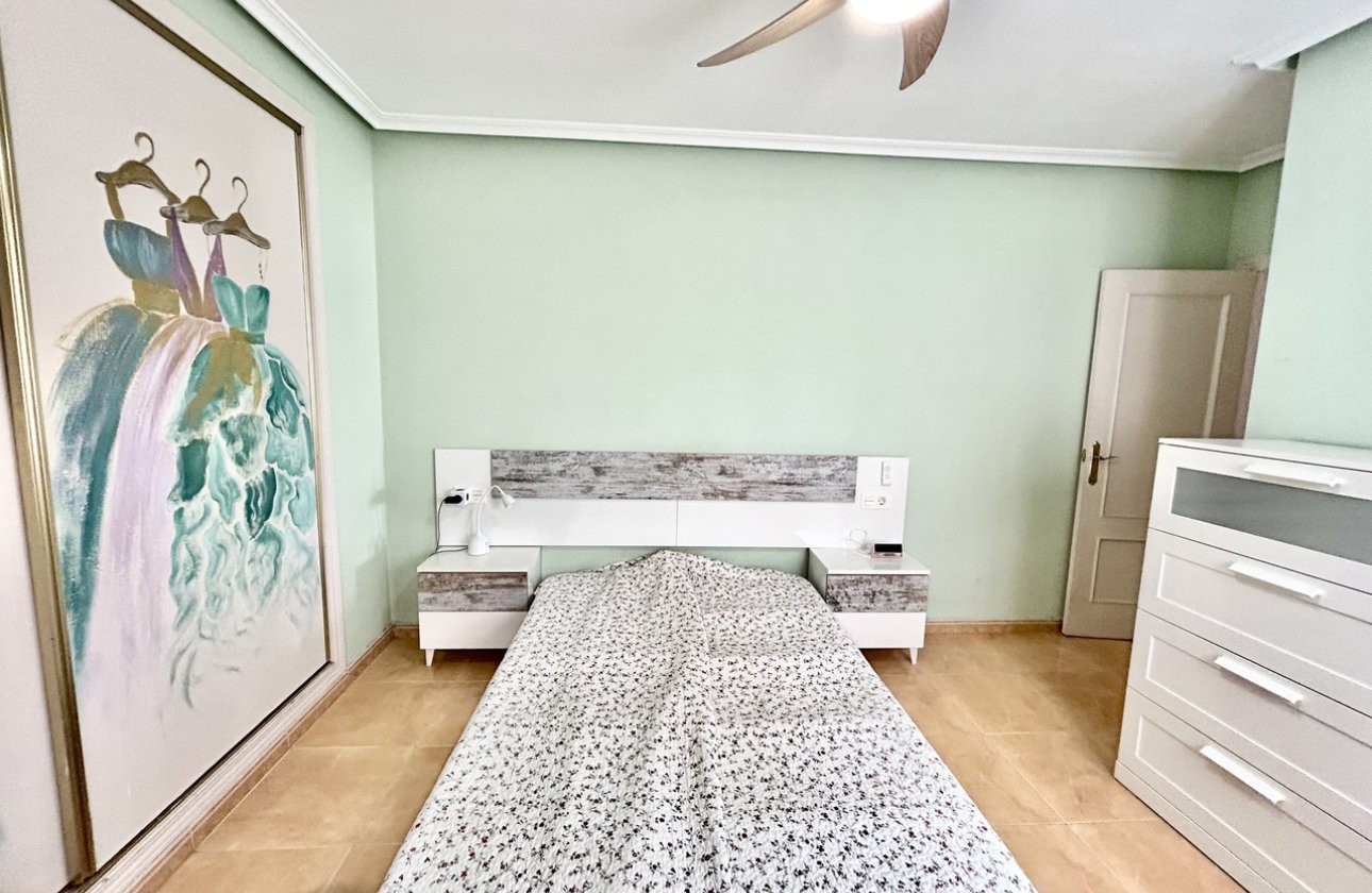 Herverkoop - Appartement -
Torrevieja - Costa Blanca