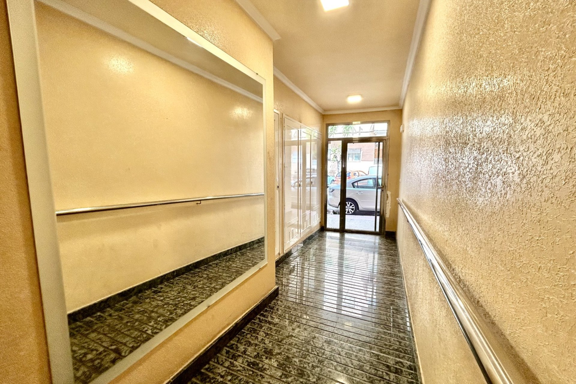 Herverkoop - Appartement -
Torrevieja - Costa Blanca