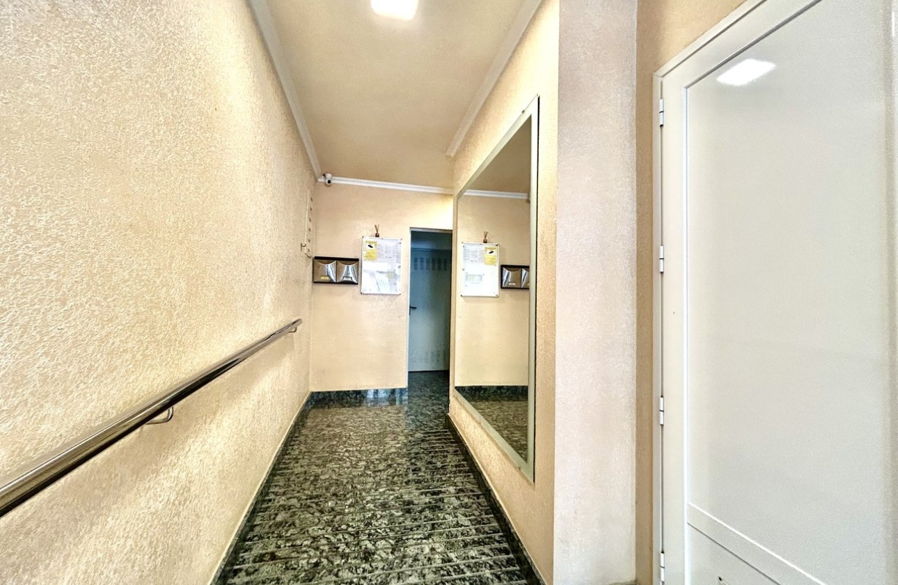 Herverkoop - Appartement -
Torrevieja - Costa Blanca