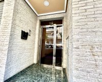 Herverkoop - Appartement -
Torrevieja - Costa Blanca