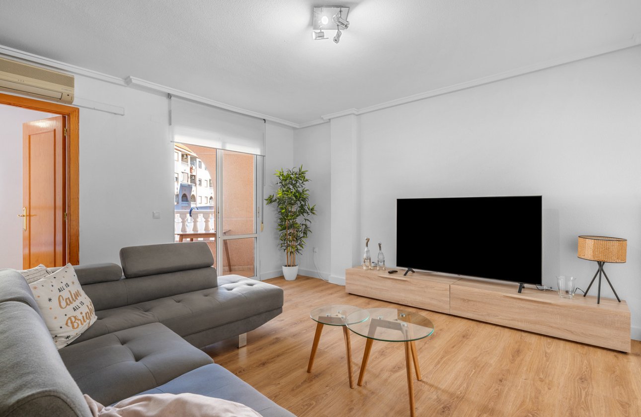 Herverkoop - Appartement -
Torrevieja - Costa Blanca