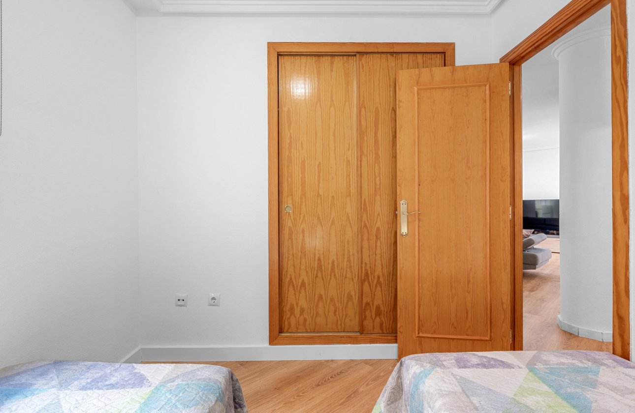 Herverkoop - Appartement -
Torrevieja - Costa Blanca