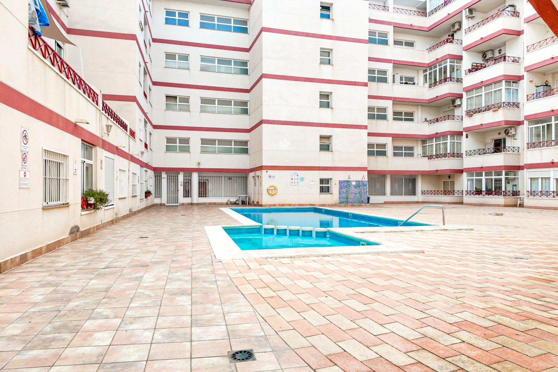 Herverkoop - Appartement -
Torrevieja - Costa Blanca