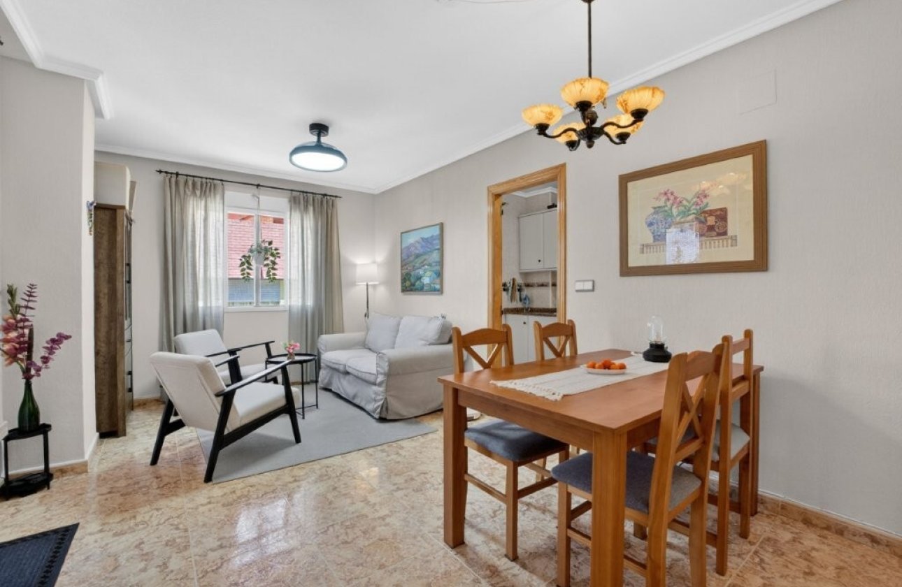 Herverkoop - Appartement -
Torrevieja - Costa Blanca