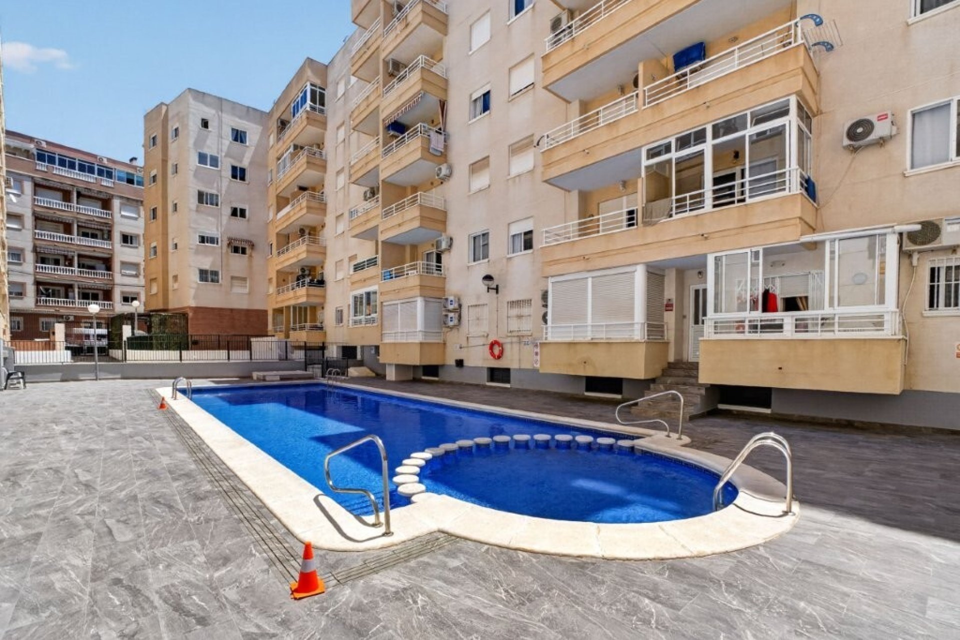 Herverkoop - Appartement -
Torrevieja - Costa Blanca