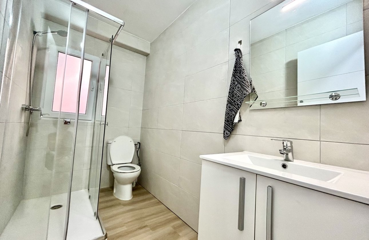 Herverkoop - Appartement -
Torrevieja - Costa Blanca