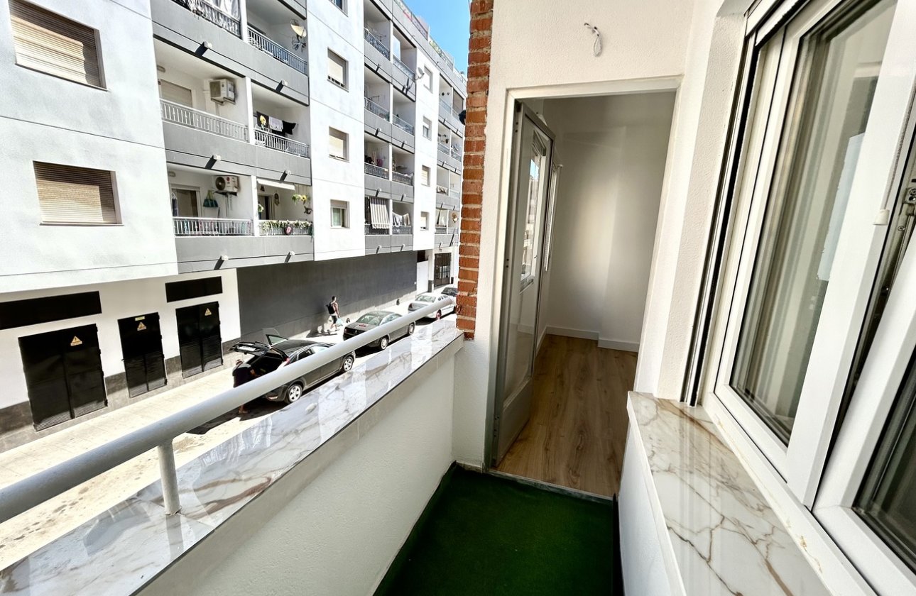 Herverkoop - Appartement -
Torrevieja - Costa Blanca