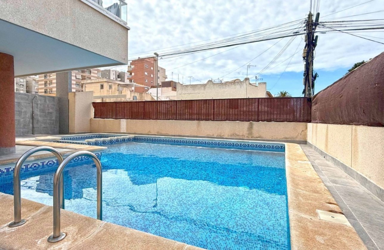 Herverkoop - Appartement -
Torrevieja - Costa Blanca
