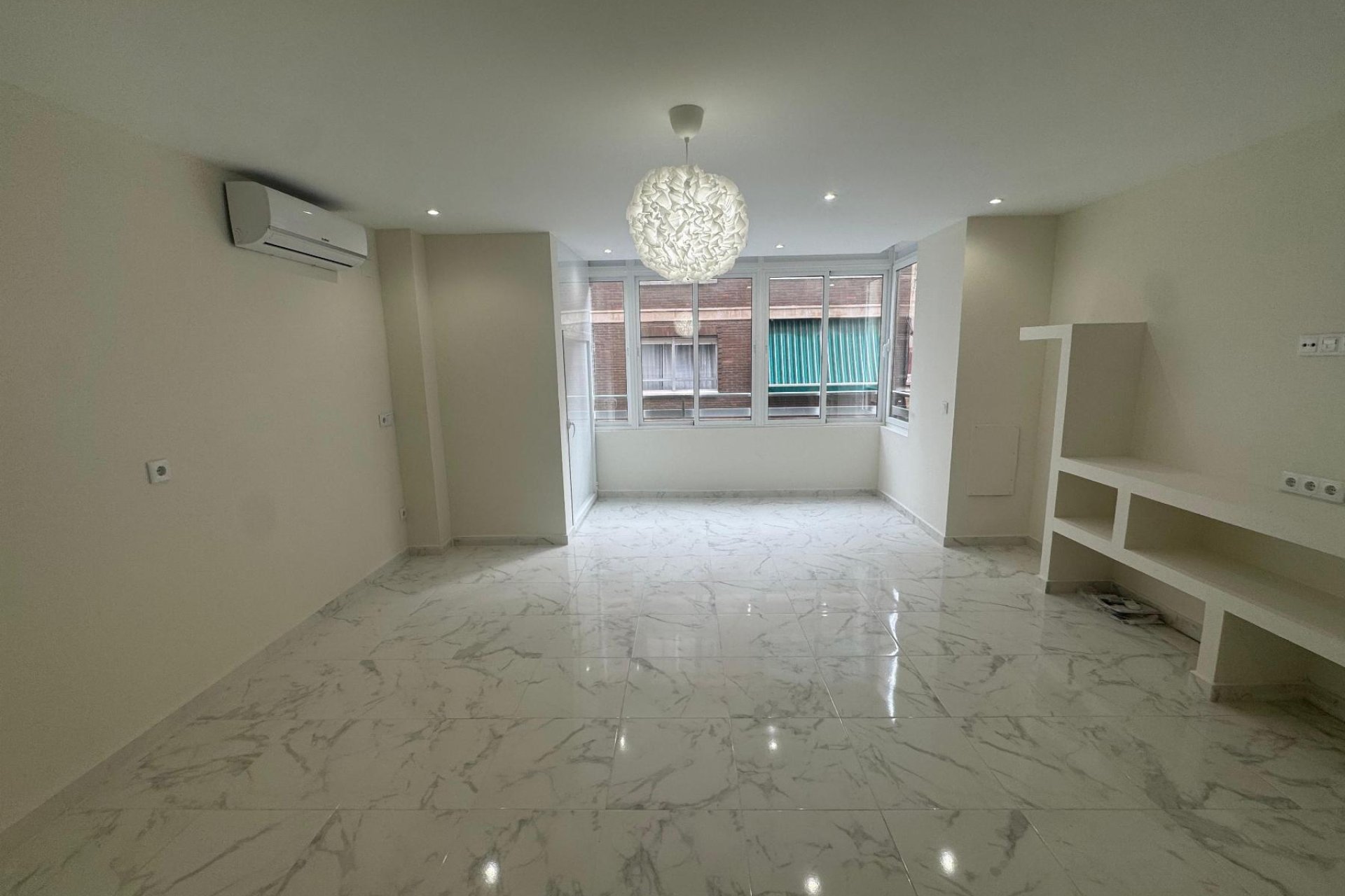 Herverkoop - Appartement -
Torrevieja - Costa Blanca