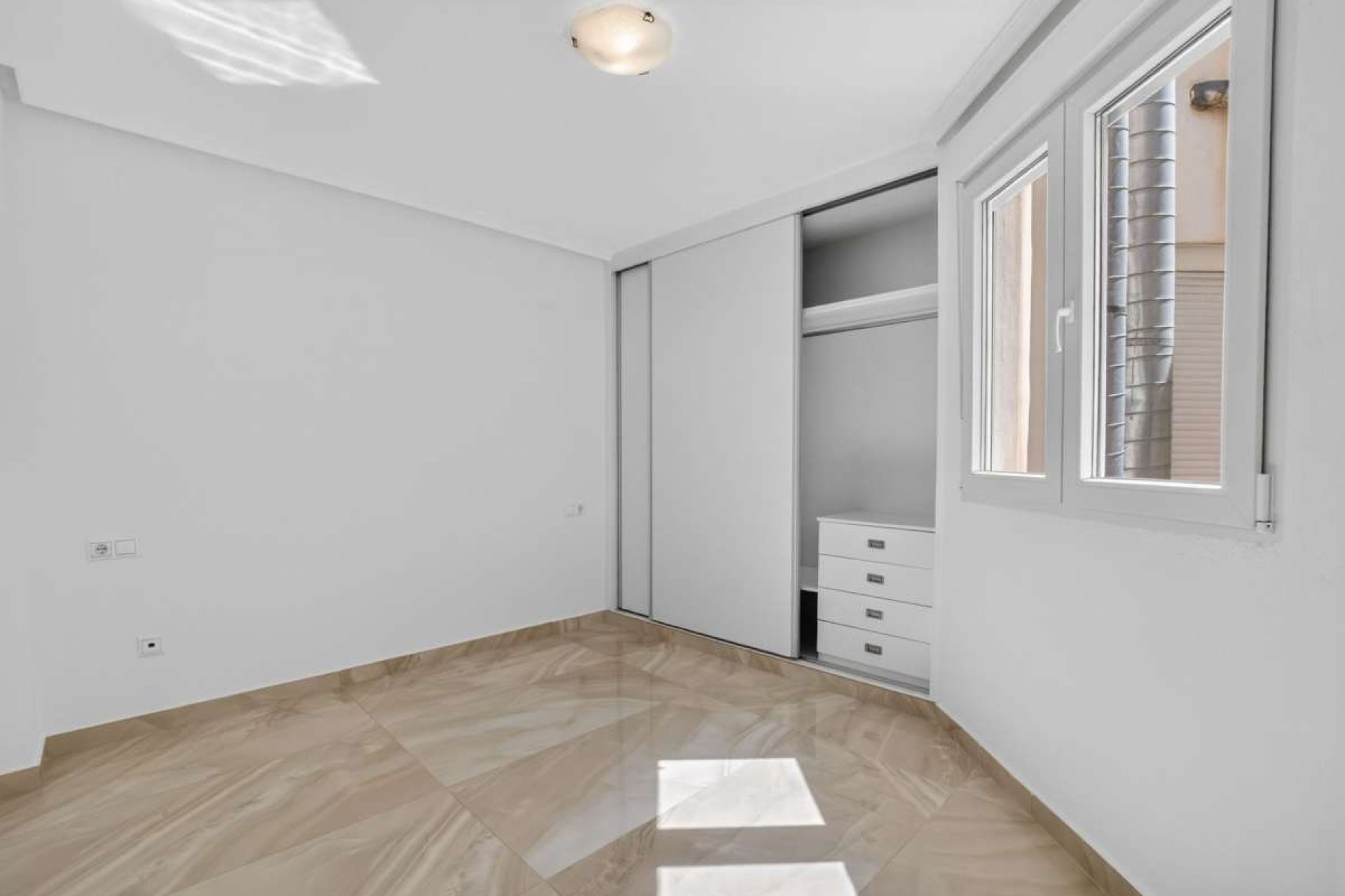 Herverkoop - Appartement -
Torrevieja - Costa Blanca