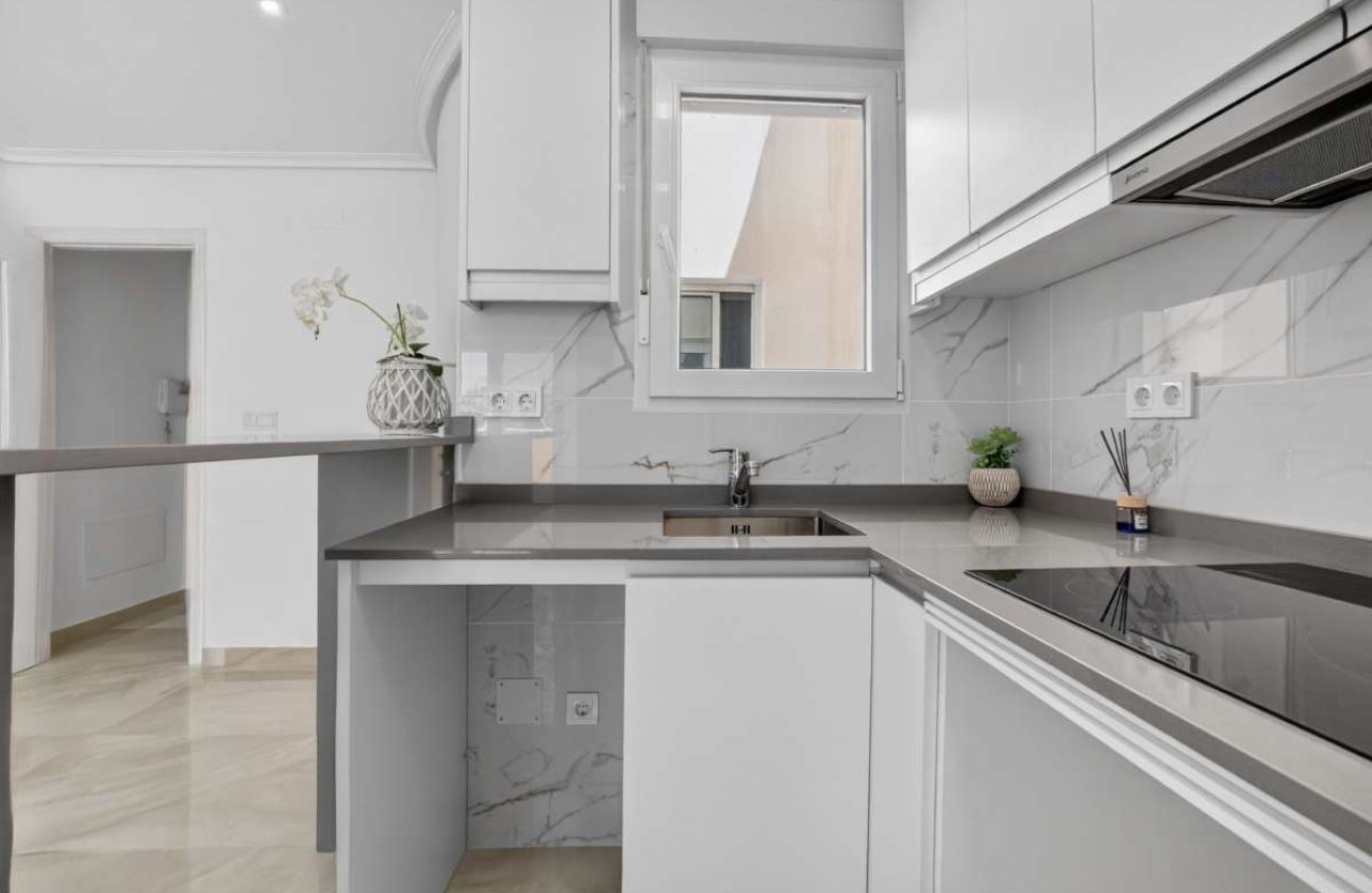 Herverkoop - Appartement -
Torrevieja - Costa Blanca