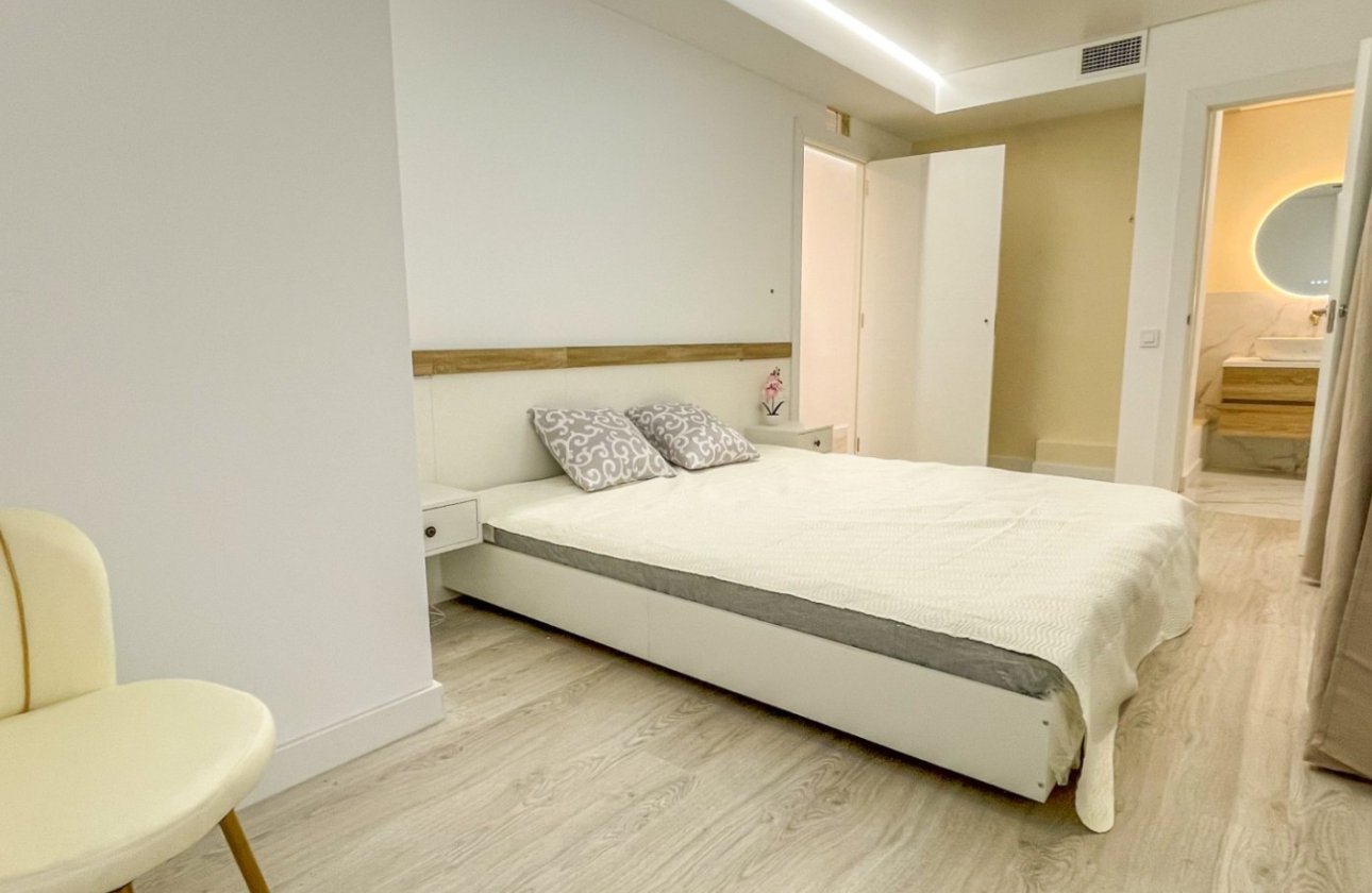 Herverkoop - Appartement -
Torrevieja - Costa Blanca