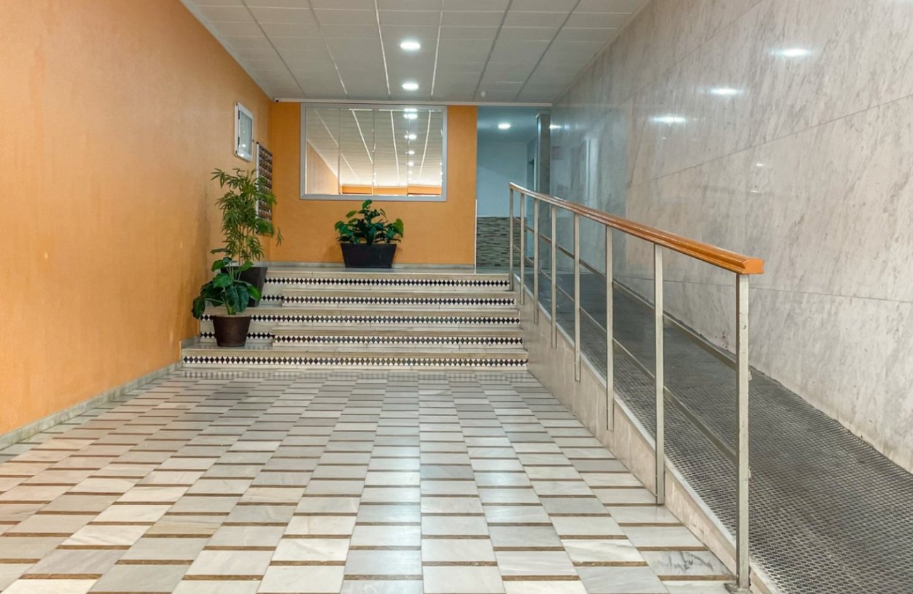 Herverkoop - Appartement -
Torrevieja - Costa Blanca