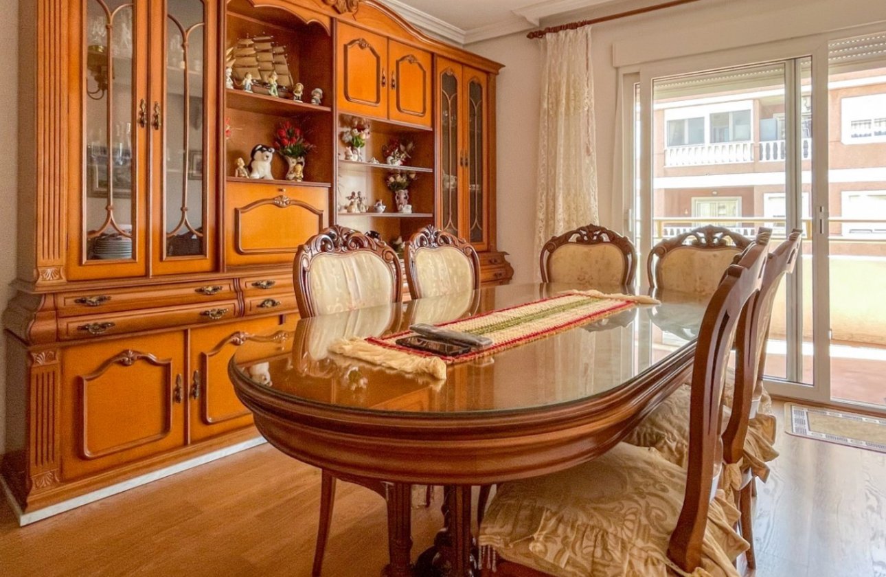Herverkoop - Appartement -
Torrevieja - Costa Blanca
