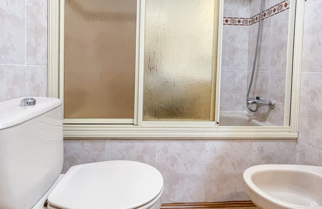 Herverkoop - Appartement -
Torrevieja - Costa Blanca