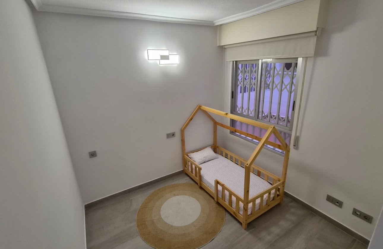 Herverkoop - Appartement -
Torrevieja - Costa Blanca