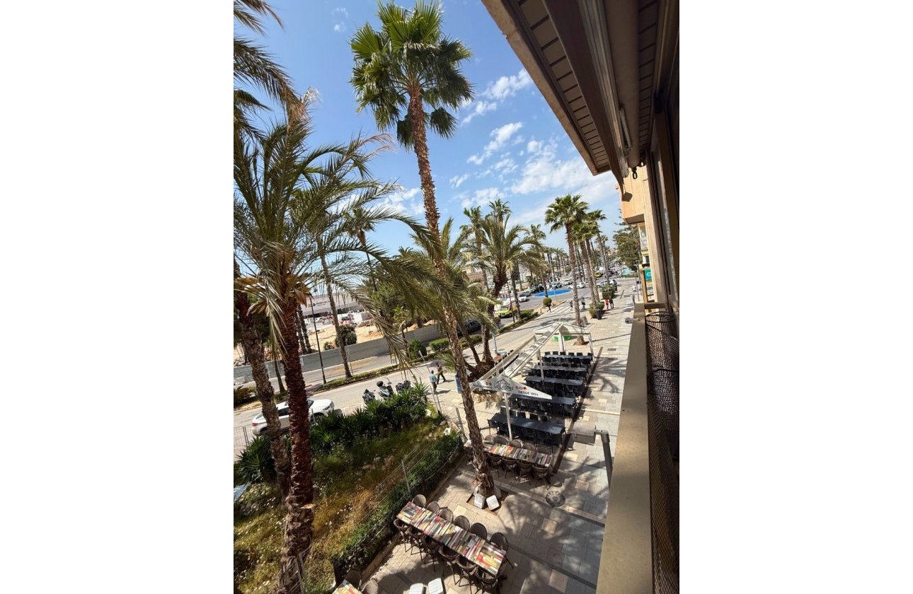 Herverkoop - Appartement -
Torrevieja - Costa Blanca