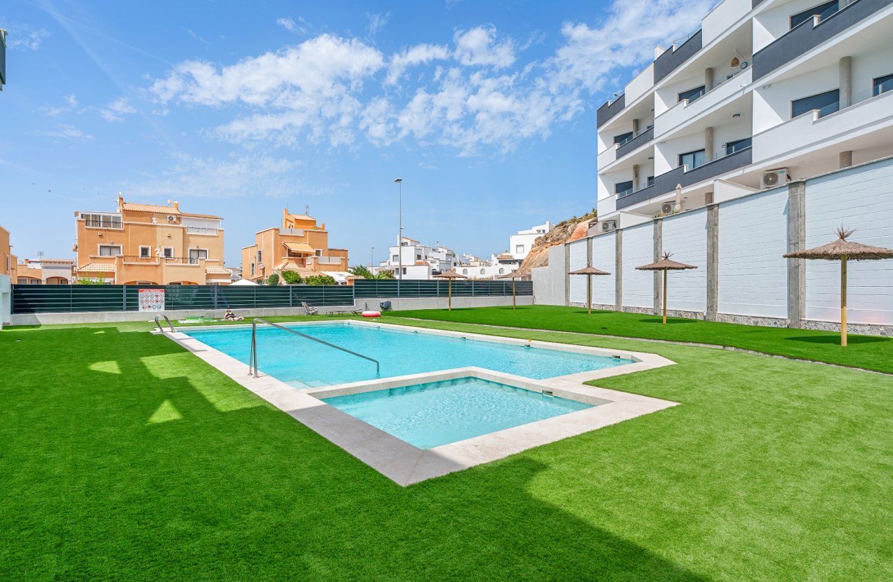 Herverkoop - Appartement -
Torrevieja - Costa Blanca