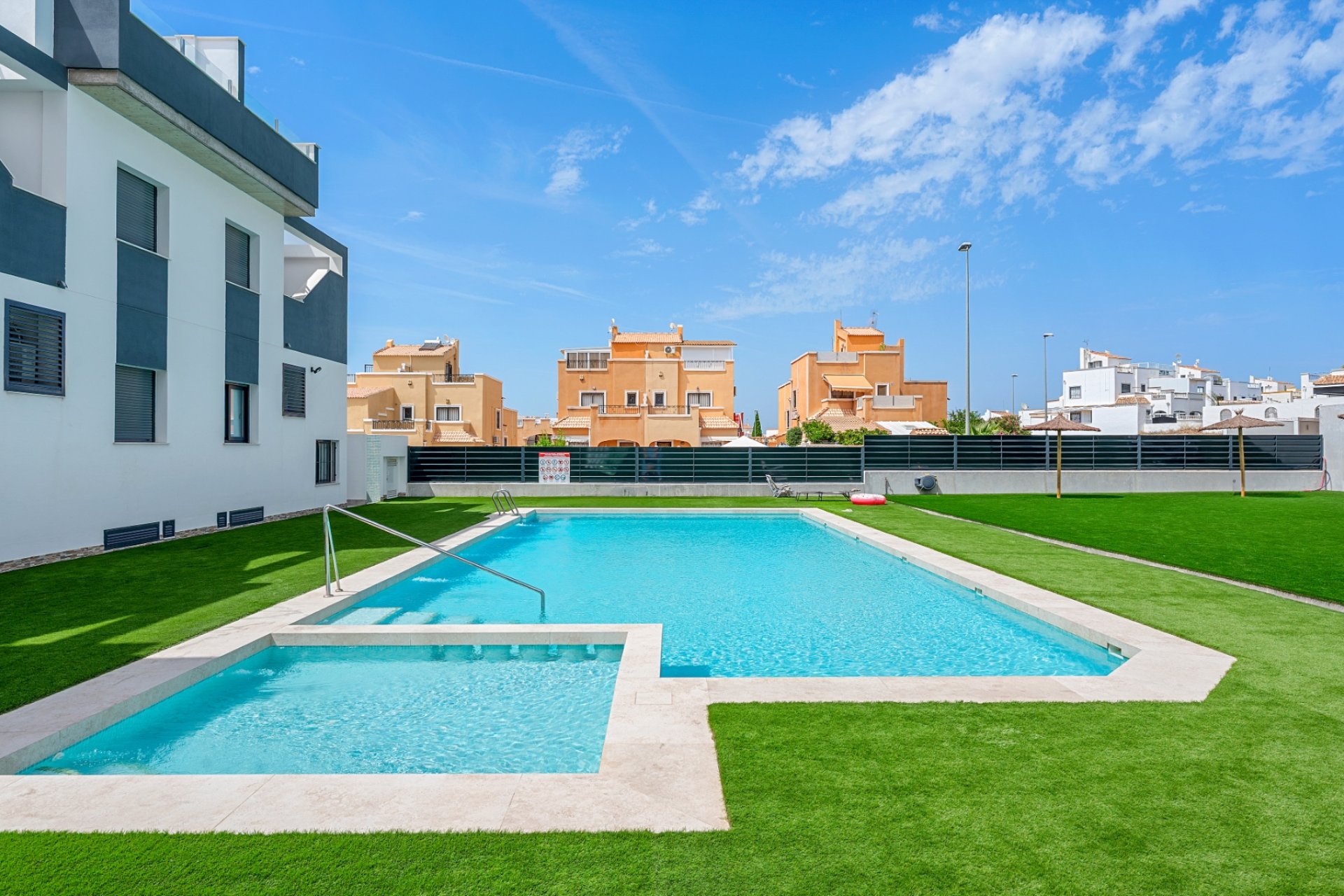 Herverkoop - Appartement -
Torrevieja - Costa Blanca