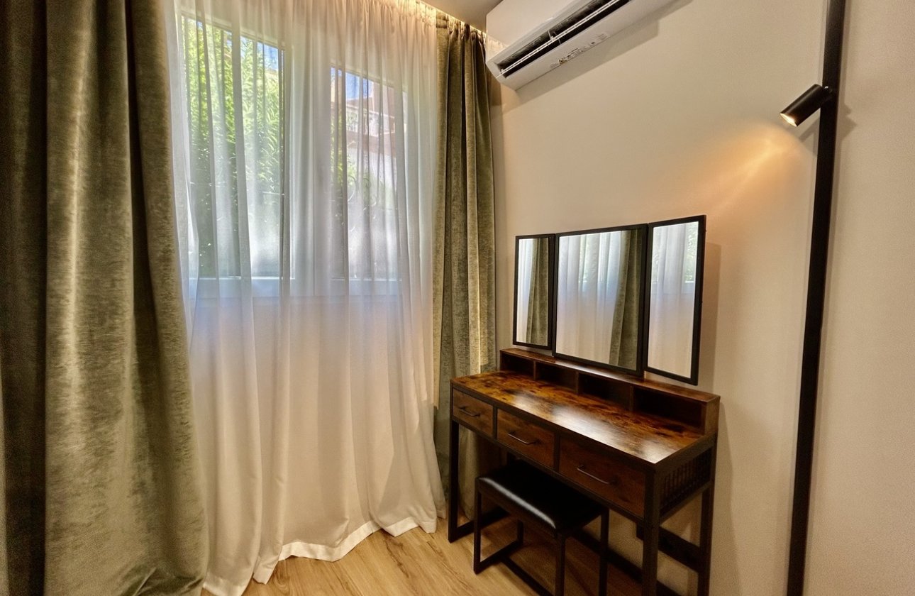 Herverkoop - Appartement -
Torrevieja - Costa Blanca