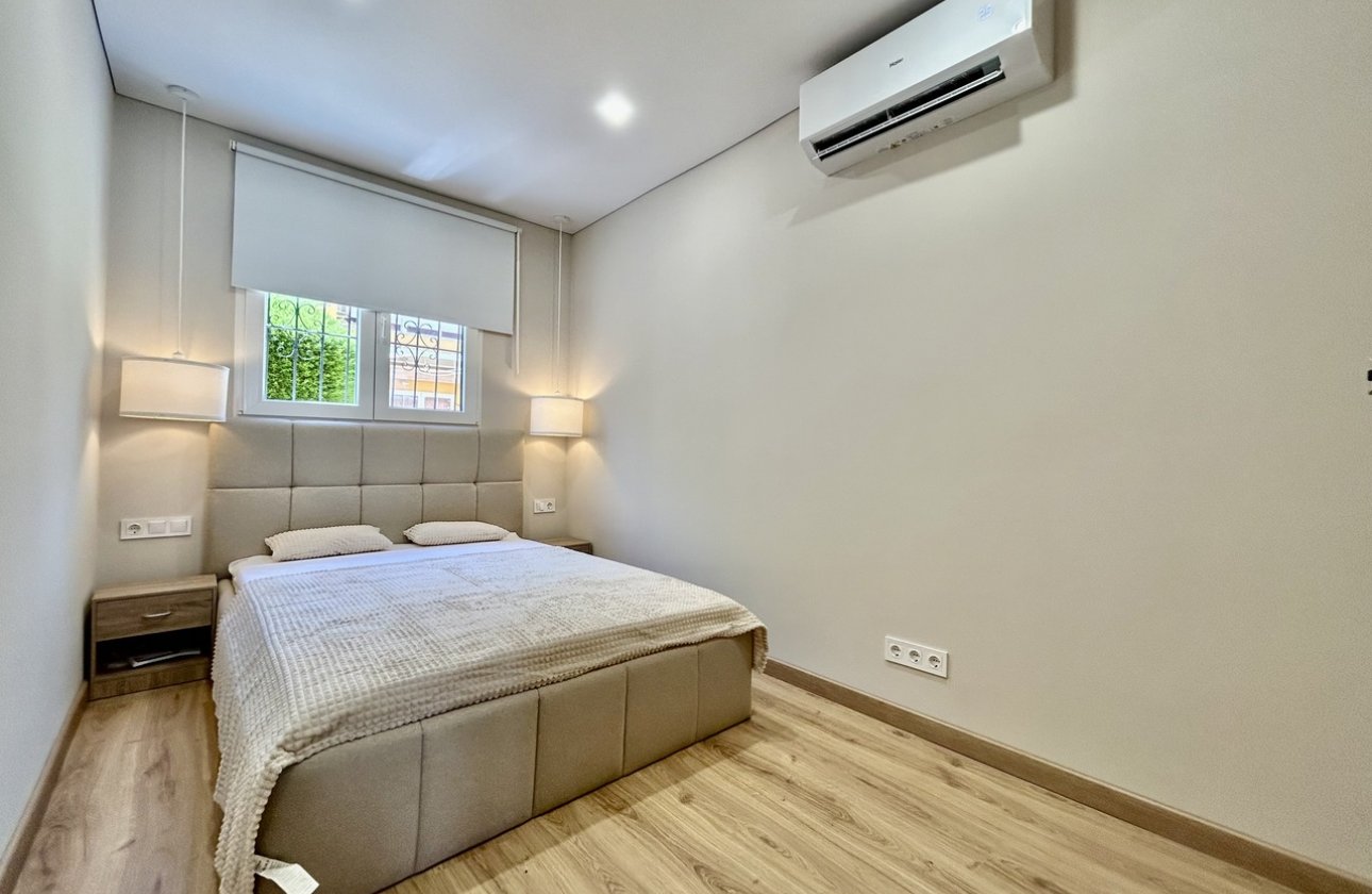 Herverkoop - Appartement -
Torrevieja - Costa Blanca