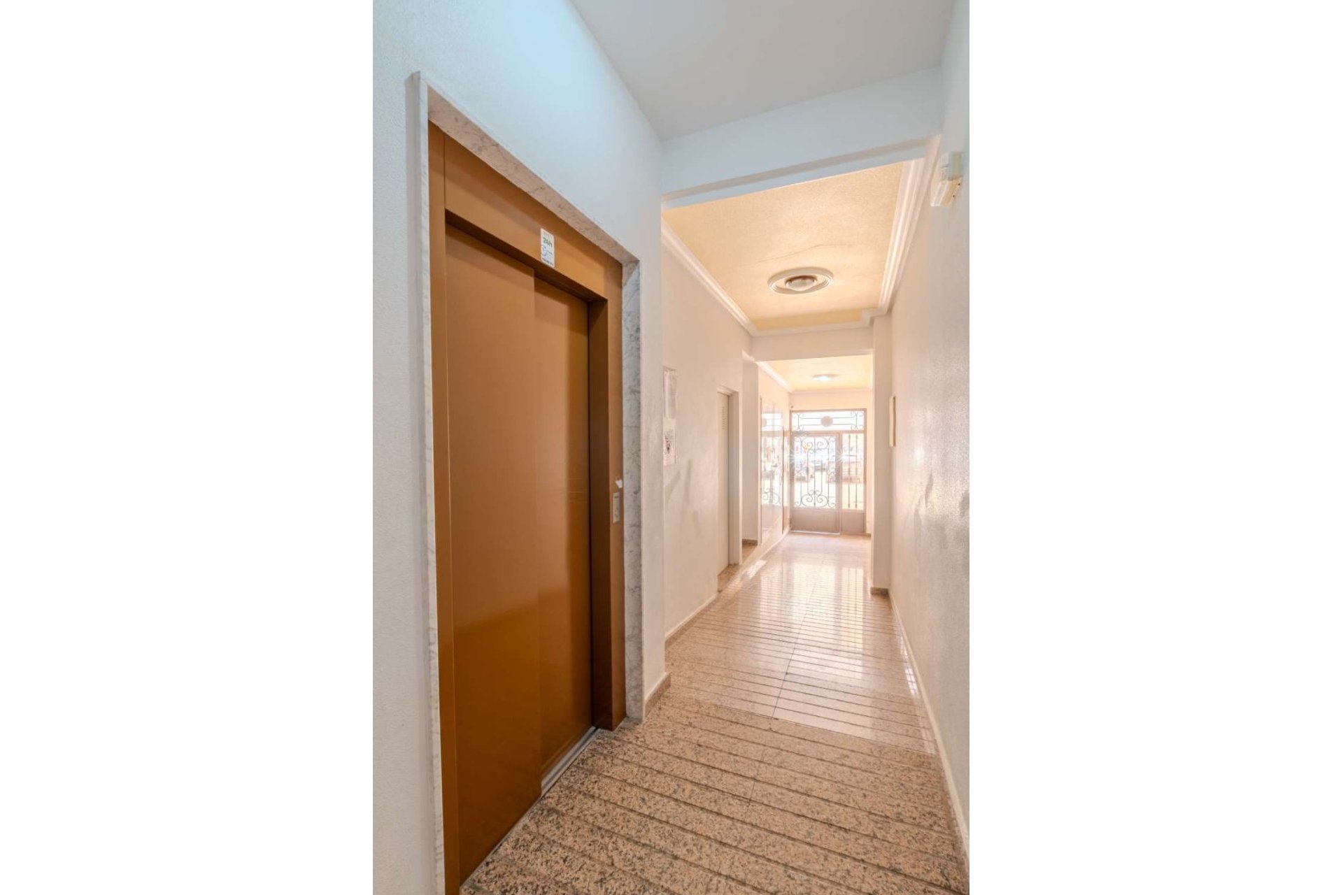 Herverkoop - Appartement -
Torrevieja - Costa Blanca