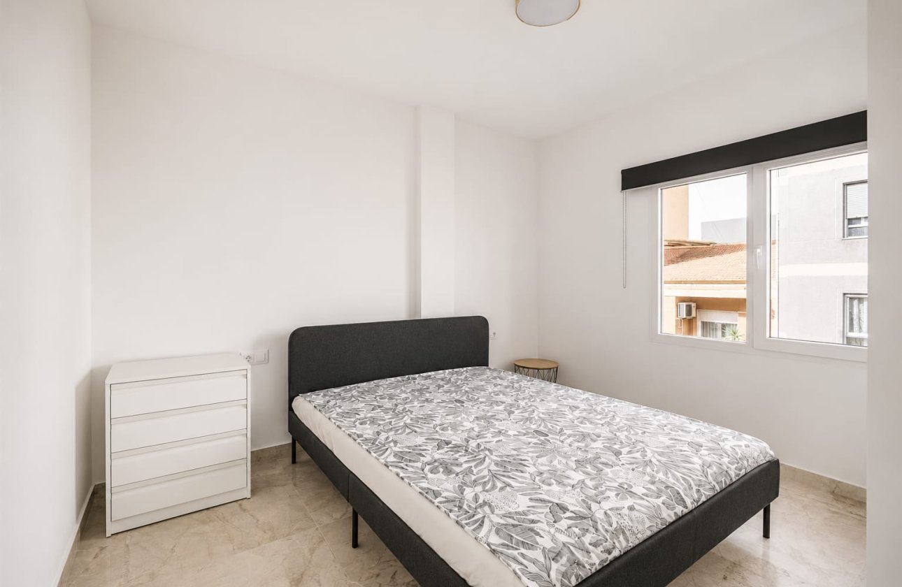 Herverkoop - Appartement -
Torrevieja - Costa Blanca