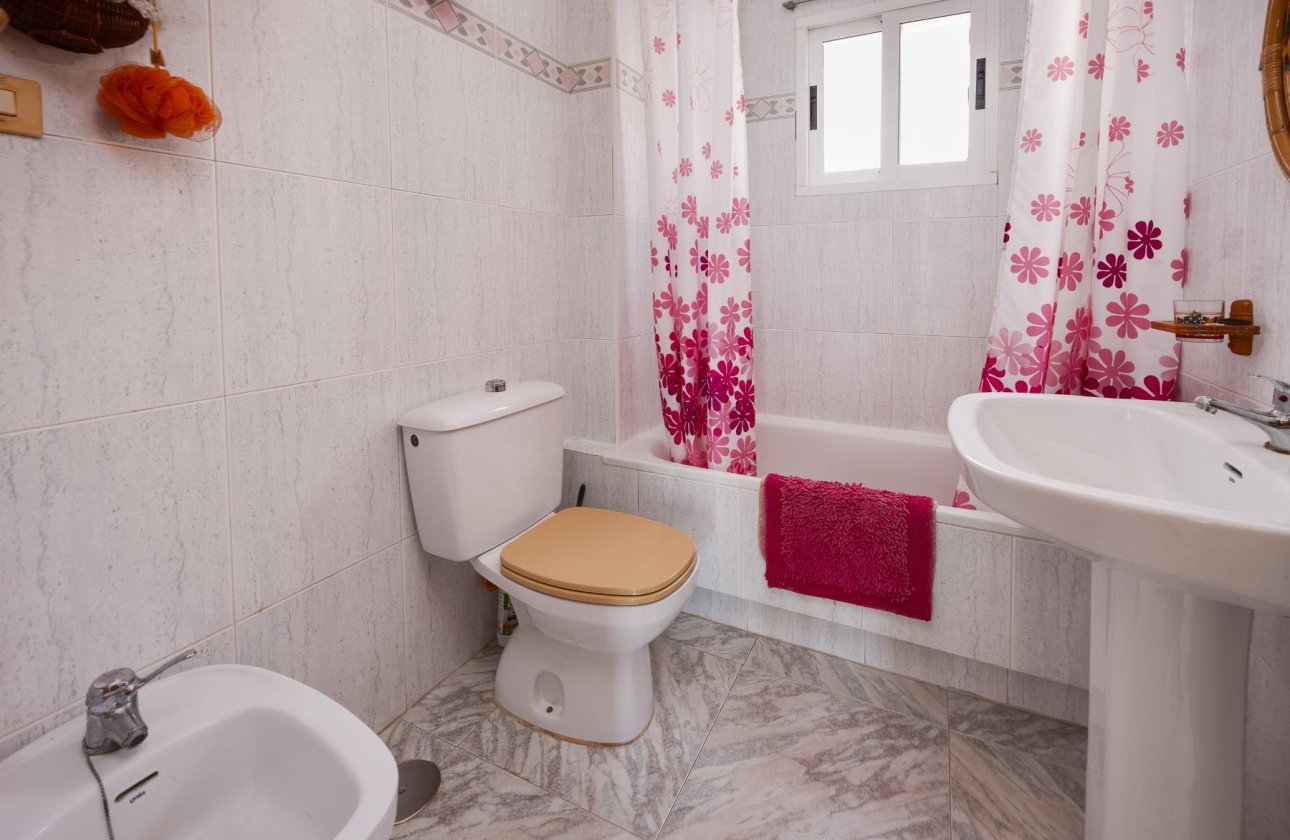 Herverkoop - Appartement -
Torrevieja - Costa Blanca