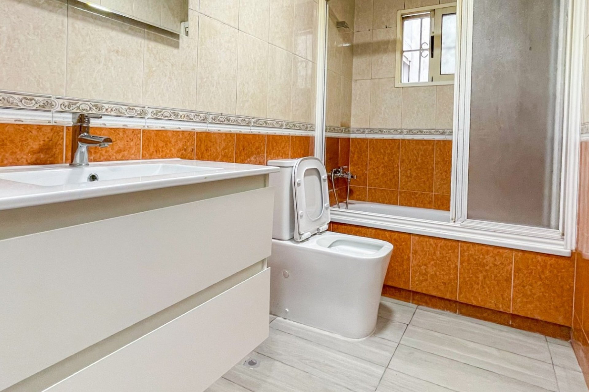 Herverkoop - Appartement -
Torrevieja - Costa Blanca