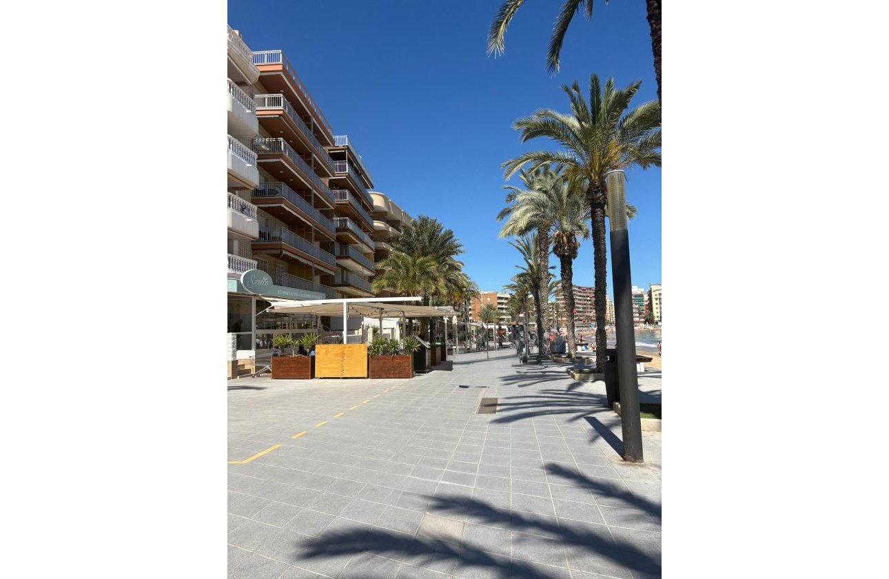 Herverkoop - Appartement -
Torrevieja - Costa Blanca
