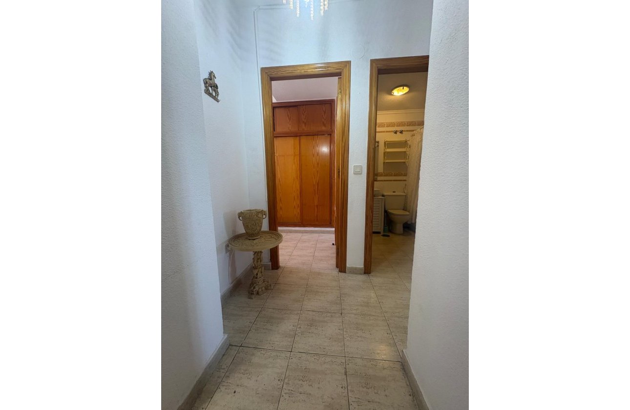 Herverkoop - Appartement -
Torrevieja - Costa Blanca