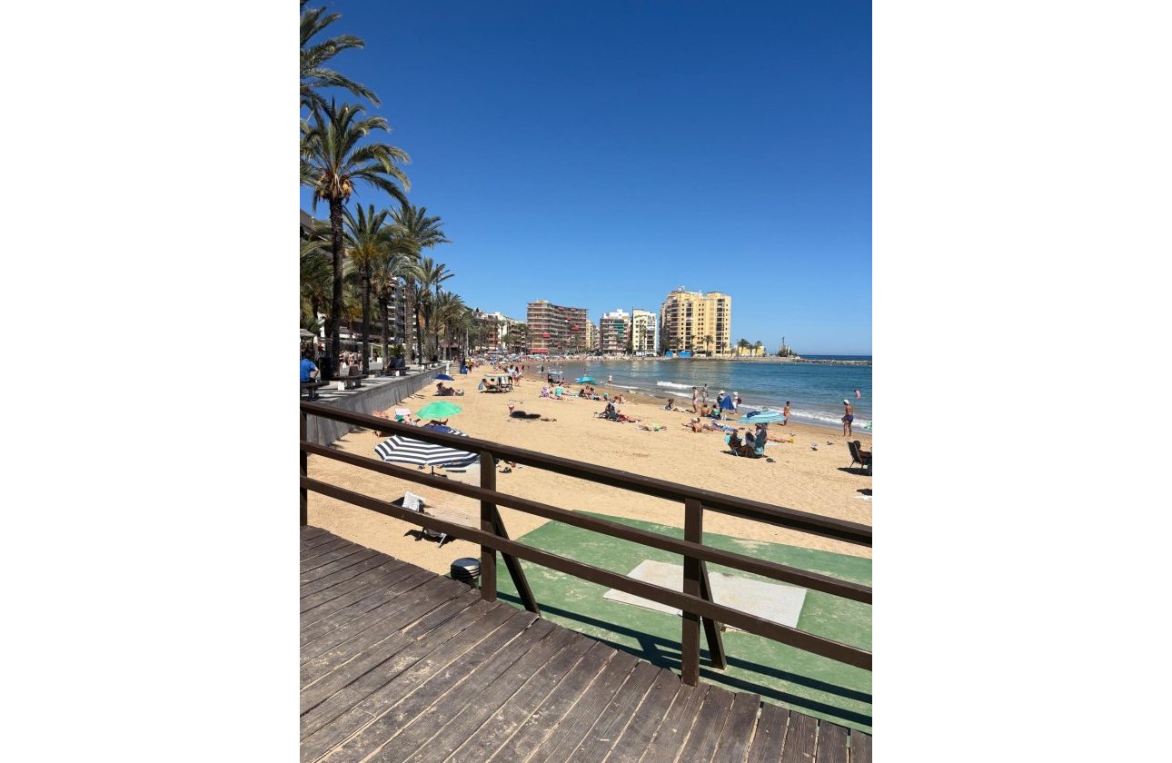 Herverkoop - Appartement -
Torrevieja - Costa Blanca